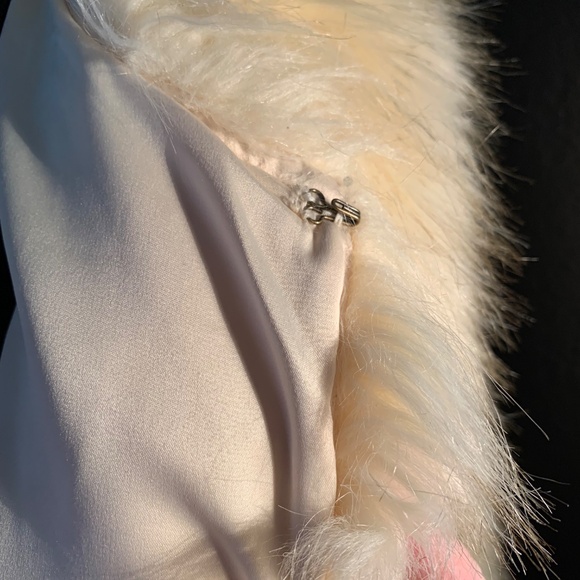 Skies Are Blue Cream Faux Fur Jacket - Picture 6 of 11